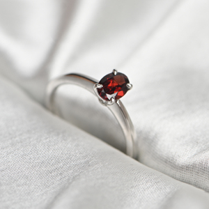 Natural Oval Cut <b>Garnet</b> 925 Sterling <b>Silver</b> Luxury Prong Setting Red Gemstone Women's Engagement & Party Gift <b>Ring</b> - Product Image 3