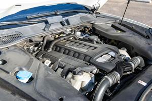 Porsche Cayenne Turbo 2015 - Product Image 5