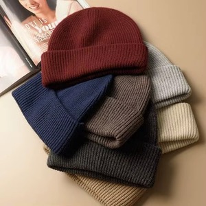 Gorro de Invierno de Acrílico de Alta Calidad, Diseño Liso, Unisex, Gorro Tejido Cálido para Exteriores, Juego de 2 Piezas, Jacquard Personalizable - Product Image 3