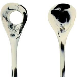 Cuillère en résine pour la cuisine, de qualité durable. Cuillère en résine faite à la main, idéale pour la cuisine quotidienne. Cuillère en résine pour servir la salade. - Product Image 1