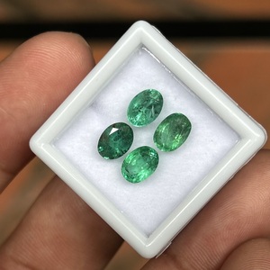 Esmeralda Zambiana Natural, Lote de 4 Piezas, 3.78 Quilates, Verde Intenso, Ovaladas, Facetadas, Piedras Preciosas Sueltas para Joyería Fina - Product Image 2