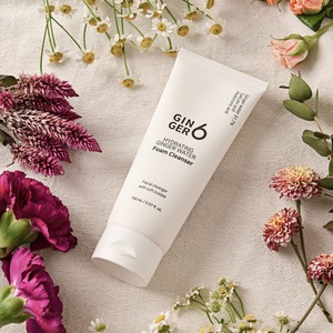 Gel limpiador facial reafirmante y antiedad para todo tipo de piel, limpiador diario en espuma rejuvenecedor con agua de jengibre y ácido hialurónico, vegano. - Product Image 2