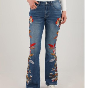Jeans vintage délavés pour femmes, pantalon en denim taille haute, vêtements décontractés, vente en gros, fabricant de jeans, coton confortable, style décontracté - Product Image 5