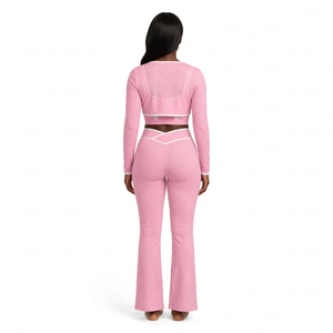 Top corto de yoga para mujer con ribete en contraste, cintura alta acampanada, logo frontal sólido, transpirable, sin espalda, ajustado, deportivo, color nude - Product Image 6