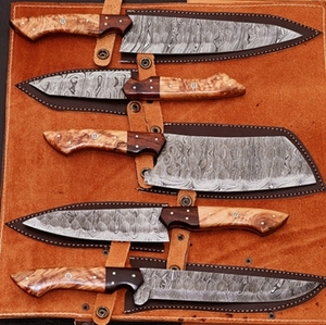 Ensemble de couteaux de cuisine en acier Damas fait main, 5 pièces, avec étui en cuir véritable, comprenant un couteau de chef, un couteau à steak, un couteau utilitaire - Product Image 3