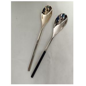 Ensemble de 2 couteaux en acier inoxydable finition PVD or avec manche en nacre, lavable au lave-vaisselle, couverts de luxe pour hôtel et mariage - Product Image 3