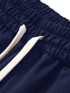 Shorts décontractés pour homme en molleton doux, taille élastique avec cordon de serrage, coupe décontractée, mi-longueur, avec poches, confortables pour le sport et le quotidien - Product Image 5