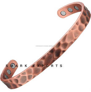 Bracelet en cuivre fabriqué à la main de qualité supérieure tressé à trois tons bijoux de guérison magnétique pour l'énergie et l'équilibre - Product Image 4