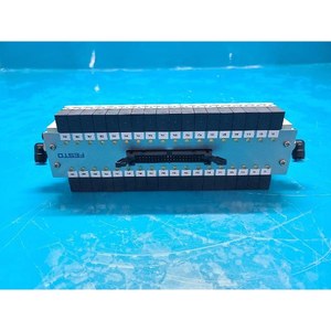 FESTO Vanne solénoïde Festo UMPO-PR18-3-F1-SV-SA3083821KR Bloc de distribution pneumatique d'occasion pour équipement semi-conducteur de marque Legacy - Product Image 2