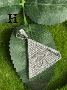 Pendentif Pyramide Illuminati Luxe Sertie de Diamants VVS, Œil de la Prophétie, Breloque Hip Hop pour Chaîne Tennis, Bijoux Fins Personnalisés pour Hommes - Product Image 4