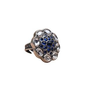 Offre incroyable sur les bagues plaquées argent oxydé au design exquis avec pierres de moissanite pour femmes au prix de gros - Product Image 1