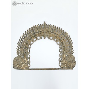 31\" <b>Large</b> Kirtimukha Prabhavali Wall Hanging in Brass Elegant Decorative Piece for Home or Office - Product Image 4