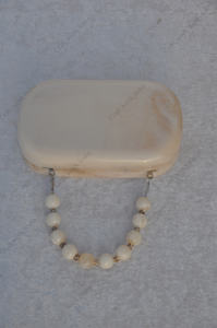 กระเป๋าคลัทช์เรซิ่นหรูหราพร้อมหูหิ้วประดับลูกปัด งานแฮนด์เมด สำหรับงานเลี้ยงตอนเย็น งานแต่งงาน กระเป๋าถือดีไซน์เนอร์สำหรับผู้หญิง - Product Image 2