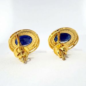 Pendientes de Diamantes Cultivados en Laboratorio con Certificación IGI, 4.45 CTW, Ovalados, Azules, con Doble Halo, Oro Amarillo Sólido de 14K, Cierre de Rosca - Product Image 3