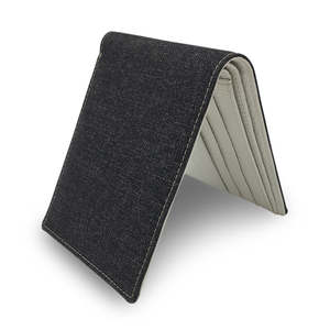 Portefeuille tactique extrêmement durable, imperméable et résistant aux chocs, conçu pour les environnements difficiles et les aventures en plein air - Product Image 2