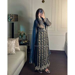 Vestido de poliéster de diseñador con dupatta para fiestas, estilo salwar kameez - Product Image 3