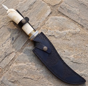 Couteau de chasse Bowie en acier Damas, lame à pointe tombante, bord droit, manche en bois avec étui, longueur totale 38 cm - Product Image 6