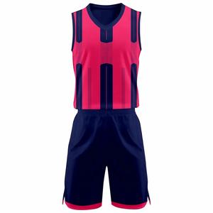 Ensemble d'uniformes de basketball personnalisés par sublimation pour hommes et jeunes, maillots et shorts d'entraînement en tissu mesh respirant, haute qualité - Product Image 3