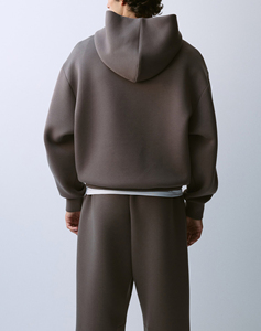 Conjunto Deportivo Informal para Hombre, Sudadera Holgada con Capucha y Pantalones Deportivos de Color Taupe Sólido, Conjunto de Dos Piezas - Product Image 5