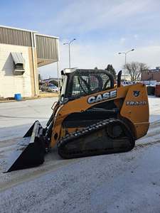 ราคาโรงงานขายส่งสำหรับ CASE Skid Steer Loader Bucket มินิโหลดเดอร์ขนาดกะทัดรัด เครื่องยนต์ดีเซลสำหรับงานหนัก พร้อมตลับลูกปืนสำหรับงานก่อสร้าง - Product Image 5
