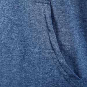 Sudaderas ligeras de alto rendimiento para hombre, diseñadas con tela transpirable para entrenamiento en el gimnasio y comodidad activa. - Product Image 4