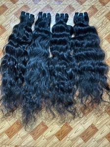 Lots de Cheveux Naturels Indiens Ondulés (Body Wave) 100% Vierge Provenant de Fabricants Indiens - Product Image 3