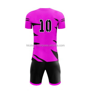 Ensemble d'uniformes de football pour hommes de qualité supérieure, 100% polyester, imprimé par sublimation, logo personnalisé, respirant, séchage rapide, été - Product Image 3