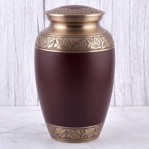 Urne funéraire pour adultes en laiton violet avec surface brillante et motif floral pour le stockage des cendres humaines, urne commémorative pour enterrement - Product Image 2