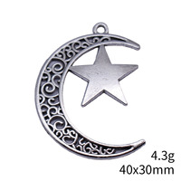 Colgante de Estrella y Creciente con Grabado Decorativo 40x30mm de Aleación de Zinc Plateado Antiguo para la Creación de Marcapáginas Celestiales