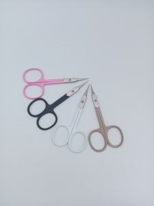 Ciseaux à ongles robustes en acier inoxydable, lame droite tranchante, design simple, efficaces pour couper les ongles épais et les cuticules. - Product Image 4