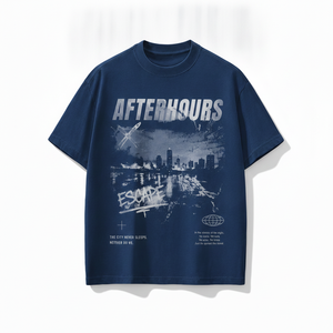 เสื้อยืดคอกลมแขนสั้นสีน้ำเงินเข้มพิมพ์ลายโลโก้ Afterhours Escape สำหรับผู้ชาย ทรงพอดีตัว ผ้าฝ้ายเจอร์ซีย์ระบายอากาศได้ดี สวมใส่สบาย - Product Image 2