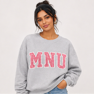 เสื้อสเวตเชิ้ตคอกลมโอเวอร์ไซส์สำหรับผู้หญิง สีเทา พิมพ์ลายตัวอักษร MNU ผ้าคอตตอนผสม สไตล์ลำลองสำหรับฤดูใบไม้ร่วง สไตล์สตรีทแฟชั่น - Product Image 1