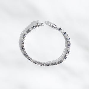 Bracelet tennis en moissanite bleue à couleurs alternées pour femmes, bijoux minimalistes en argent 925, prix de gros. - Product Image 4