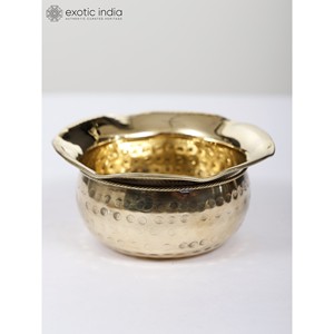 Bol rituel de 4 pouces en laiton Produit élégant et durable pour la décoration intérieure, les cadeaux et la cuisine Fabriqué en Inde - Product Image 3
