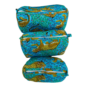 Sac cosmétique durable imprimé bloc léopard-Pochette de voyage en coton bleu - Product Image 3