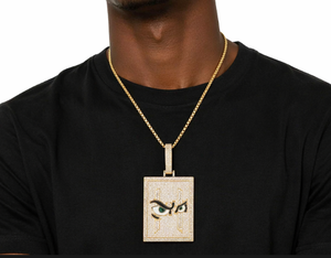 Collar con colgante rectangular de diamantes de agua dulce en tono dorado, con ojo verde, estilo hip hop, cadena de joyería para fiestas infantiles unisex - Product Image 1