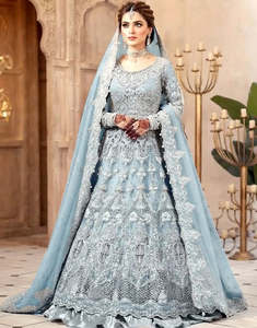 Robe de mariée traditionnelle indienne et pakistanaise pour femmes, tenue de soirée formelle, robe de mariée longue maxi, vêtements élégants - Product Image 2