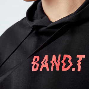 Sudadera con Capucha Negra para Hombre, Corte Holgado, Tejido de Algodón, con Bolsillo Frontal, Estampado de Letras Rojas, Ropa Casual de Otoño - Product Image 2
