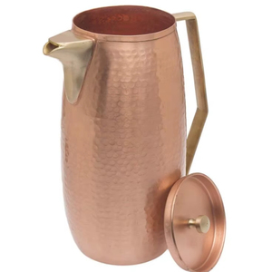 Jarra de cobre con diseño decorativo, con tapa y juego de vasos de metal para servir agua y jugo, duradera, reutilizable, para cocina. - Product Image 1