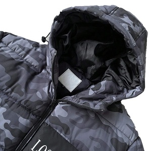 Blouson matelassé camouflage pour homme 2026, coupe-vent, à capuche, fermeture éclair, hiver, décontracté, épais, rembourrage en polyester, coupe régulière - Product Image 4