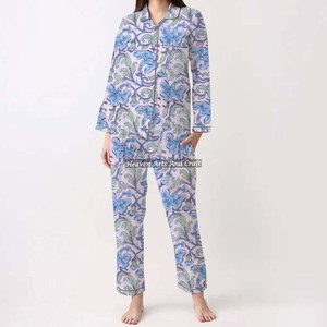 Conjunto de pijama de algodón personalizado para niños bloque de mano impreso Primavera/Verano Floral/personaje/letra/patrón/vacaciones/patrón de árbol de coco - Product Image 1