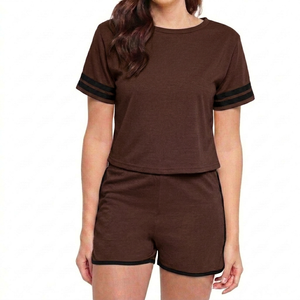 Ensemble T-shirt et short pour femme, tenue décontractée d'été en deux pièces, coton respirant, vêtements de détente, logo personnalisé OEM, vente en gros - Product Image 5