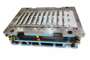 Nuevo molde de punzonado progresivo para vehículos, molde superior OEM/ODM de alta calidad, moldes de estampado de metal, Vietnam - Product Image 5