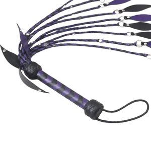 แส้หนังสีม่วงพร้อมหาง 10 เส้นและห่วงโลหะสำหรับการเล่น - Product Image 3