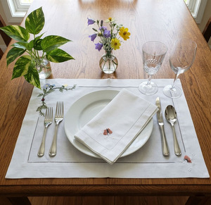 Custom Wholesale QUANG THANH EMBROIDERY Luxury Embroidery Flower Butterfly <b>Placemats</b> Napkins Sets White Cotton Hemstitch - Product Image 1