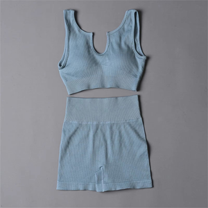 Ensemble de yoga deux pièces pour femme : Débardeur de sport sans manches à maintien élevé et dos nageur, et pantalon de yoga évasé respirant à taille élastique avec logo frontal - Product Image 6