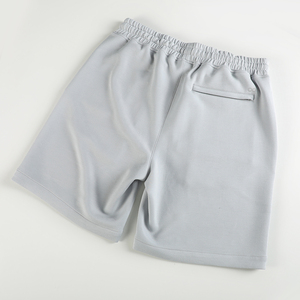 Shorts décontractés en tricot gris clair pour femme avec cordon de serrage à la taille et poches, taille mi-haute, coupe régulière, respirant, couleur unie - Product Image 2
