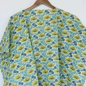 Vestido Kaftán de Algodón con Estampado Floral Verde y Amarillo para Mujer, Estilo Boho, para la Playa o el Verano - Product Image 1