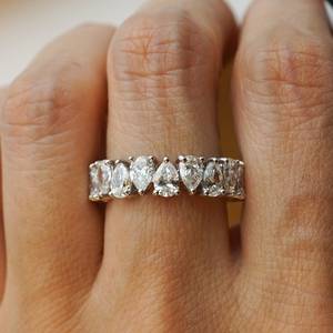 Bague éternelle en or blanc 18 carats avec diamants de laboratoire taille poire – Cadeau idéal pour fiançailles ou soirée pour petite amie - Product Image 6