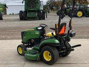 Tractor compacto usado John Deere 1025R en oferta, precio de fábrica, completo con cargador, plataforma de corte de 60 pulgadas, 21 horas de uso, excelente y asequible. - Product Image 6